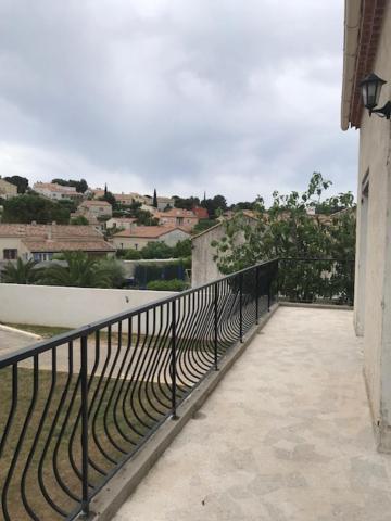 Haut De Maison Entierement Renove Avec Garage Carnoux-en-Provence Exteriér fotografie